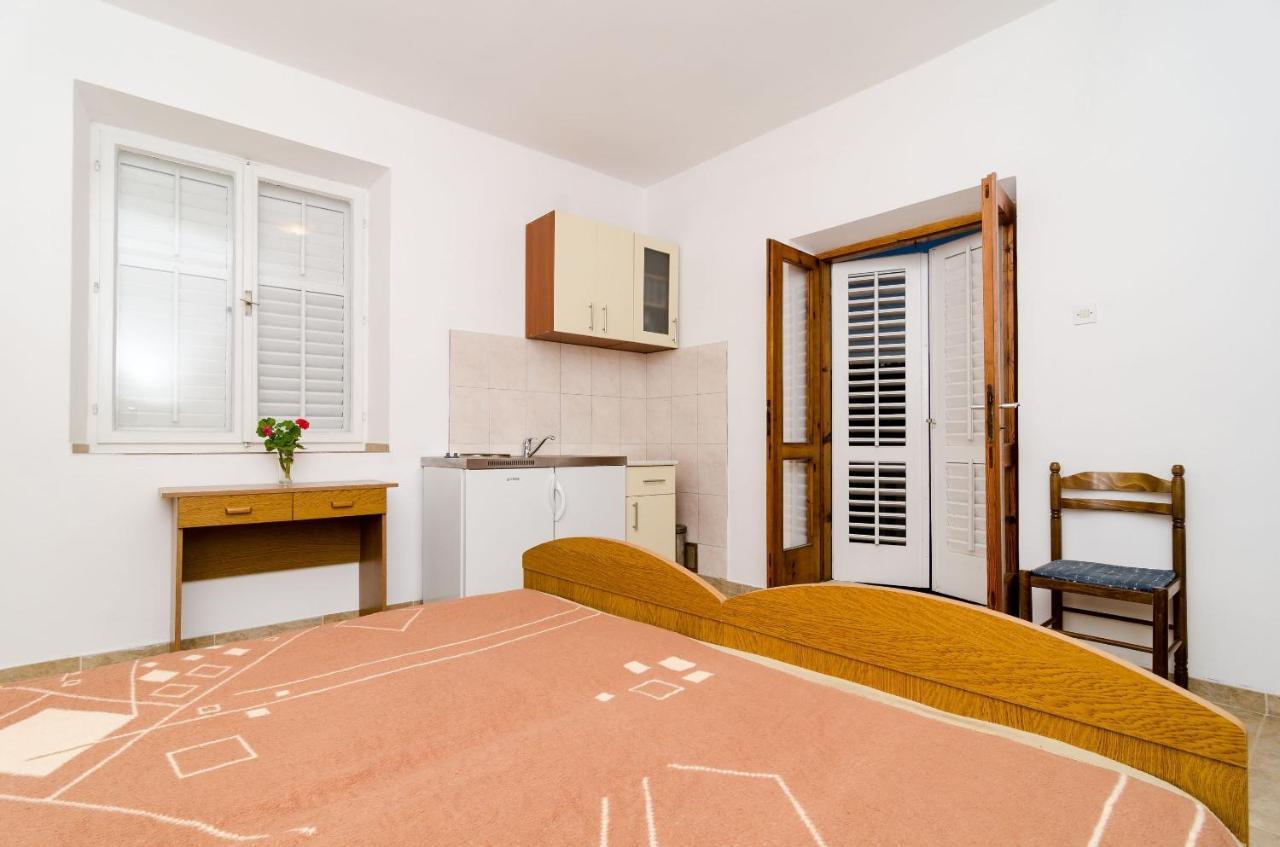 Guest House Kiko Pomena Habitación foto