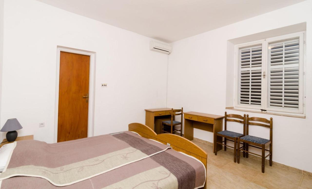 Guest House Kiko Pomena Habitación foto