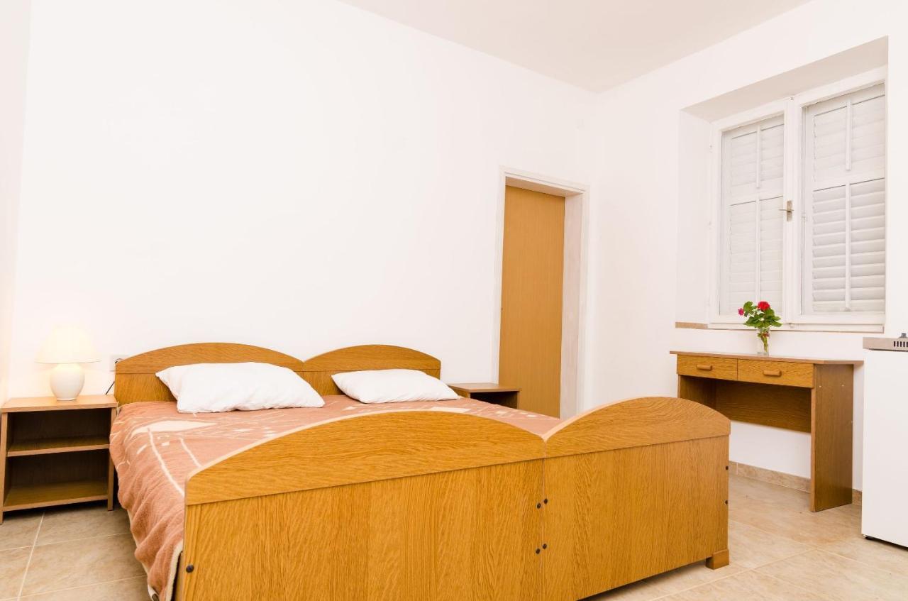 Guest House Kiko Pomena Habitación foto