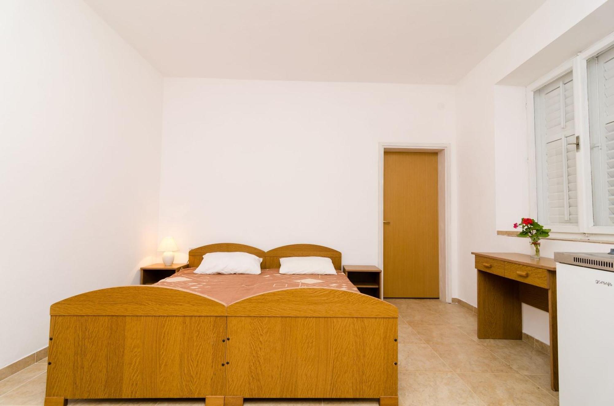 Guest House Kiko Pomena Habitación foto